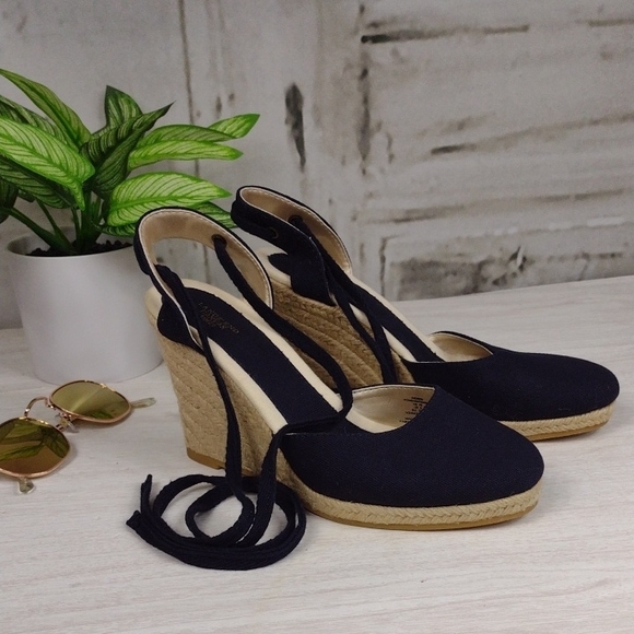 Lands' End Black and Tan Wedges with Lace Up Ankle Straps Size 7.5 - Picture 3 of 7